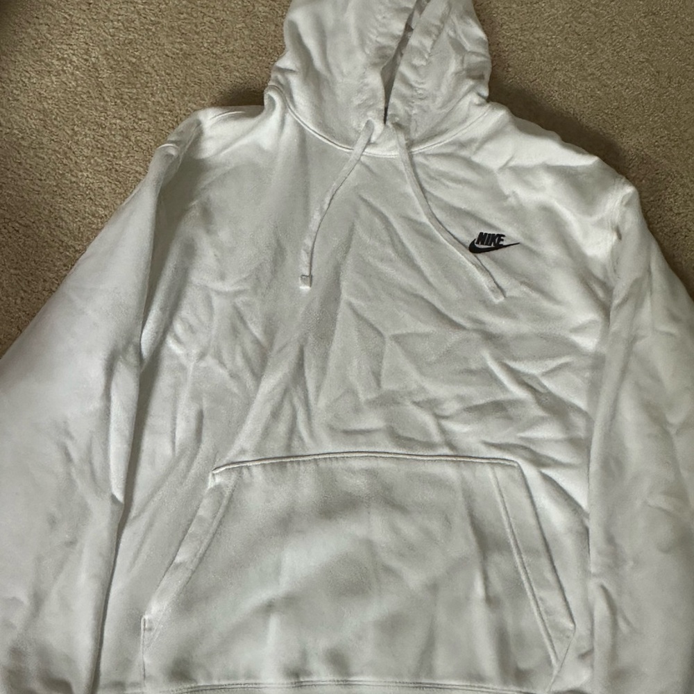 Nike White Sweatshirt Athletic Style
